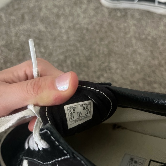 Women’s black vans - Picture 3 of 3